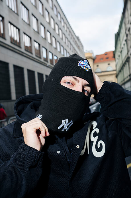 Ideale Wintermütze? Wie wäre es mit einer Sturmhaube...