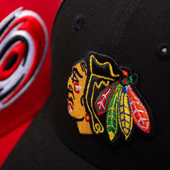 Kappe New Era - NHL 9FORTY M-CROWN - Chicago Blackhawks - Team Color