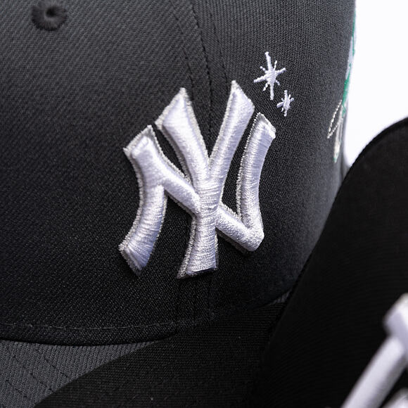 Kappe New Era - MLB Planet Icon 59FIFTY - NY Yankees - Steel Clouds