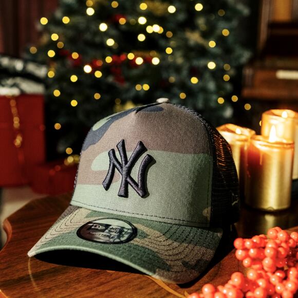 Kappe New Era - MLB Clean 9FORTY Trucker - NY Yankees - Woodland Camo / Black
