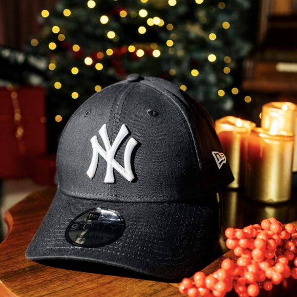Kappe New Era - MLB Essential 9FORTY - NY Yankees - Black / White
