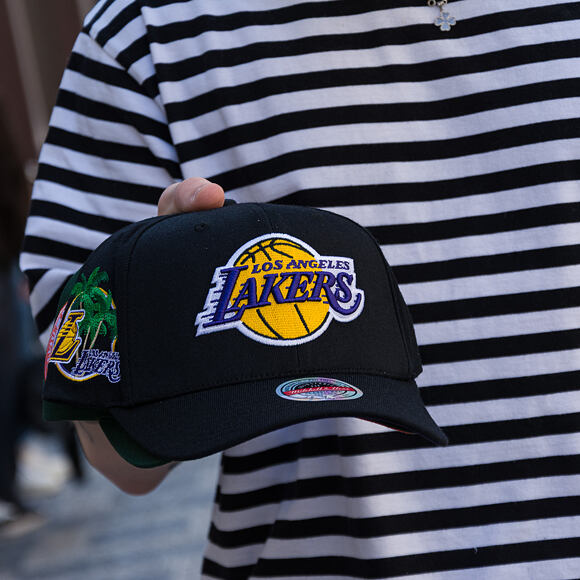 Kappe Mitchell & Ness  - NBA Classic Red Snapback Custom Patch - Los Angeles Lakers - Black