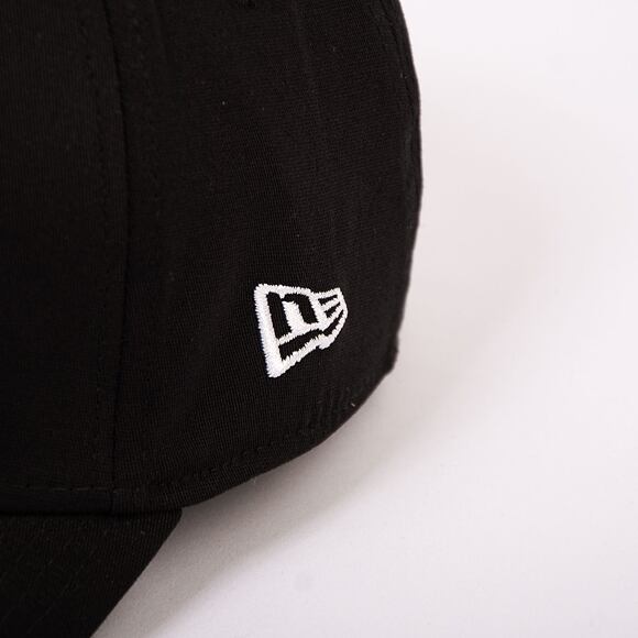 Kappe New Era - Branded Flag Collection 39THIRTY - Black