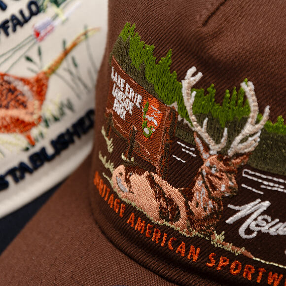 Kappe New Era - Branded Outdoor Graphic 19TWENTY - Chestnut Brown