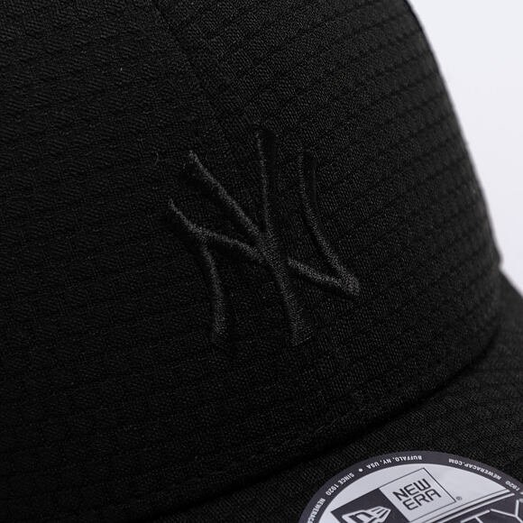 Kappe New Era - MLB Stretch Mesh 39THIRTY - NY Yankees - Black