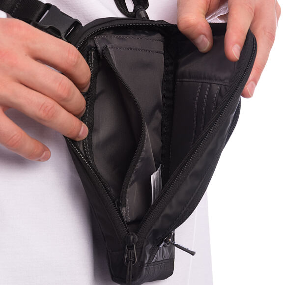Tasche Oakley - Link Shoulder Case - Pitch Black
