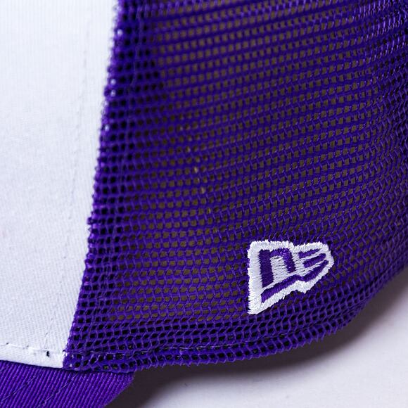 Kappe New Era - NBA Team Clear 9FORTY Trucker - LA Lakers - White / Red