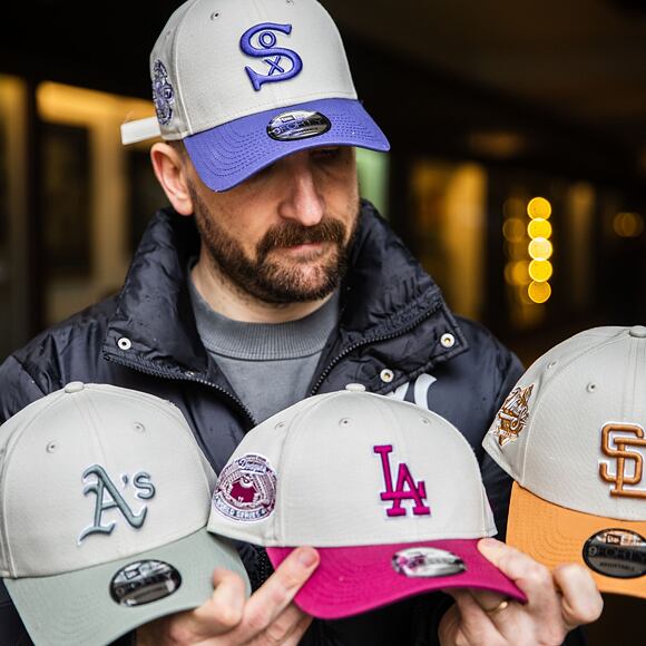 Kappe New Era - MLB World Series Patch 9FORTY - San Diego Padres - Cream / Ochre