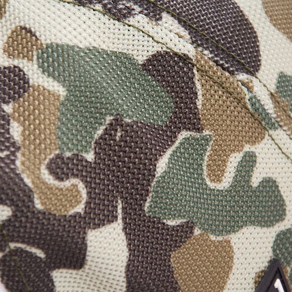 Kappi Capslab - Trucker Looney Tunes - Daffy Duck - Tarnmuster