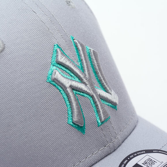 Kappe New Era - MLB Team Outline 9FORTY - NY Yankees - Grey / Teal