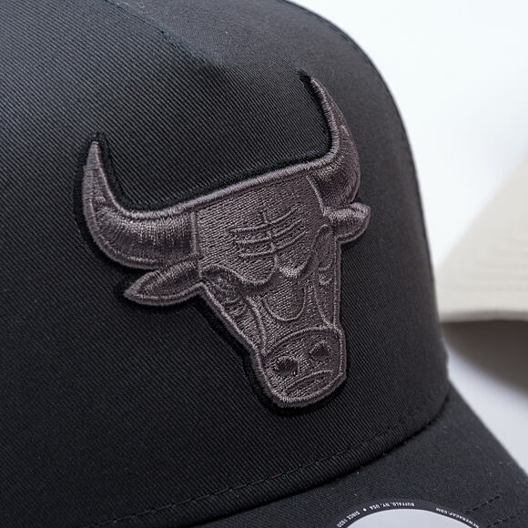 Kappe New Era - NBA Tonal Outline 9FORTY A-Frame - Chicago Bulls - Grey / Black