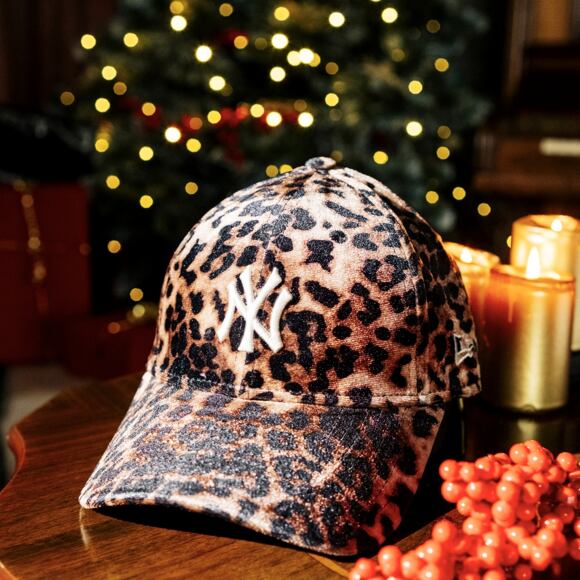 Damen Kappe New Era - MLB Womens Leo Velour 9FORTY - NY Yankees - Brown / Cream