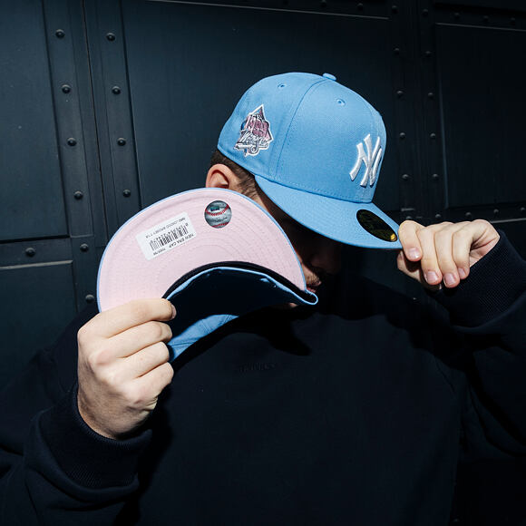 Kappe New Era - MLB Seasonal 59FIFTY - NY Yankees - Sky Blue / Pink UV