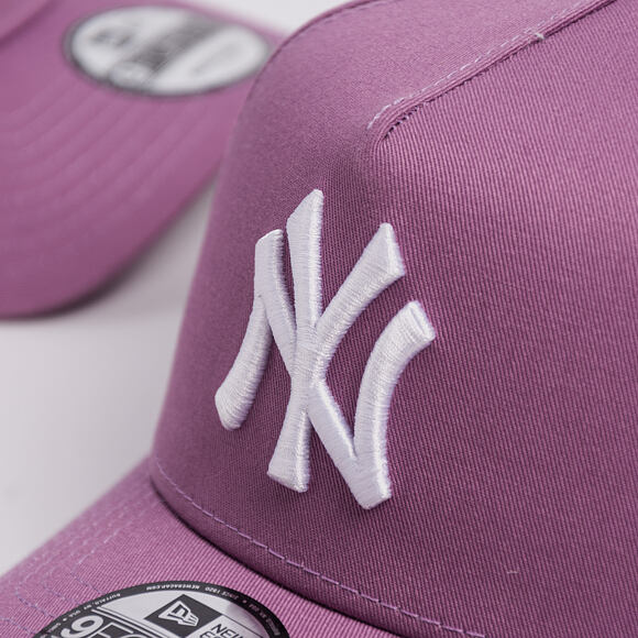 Kappe New Era - MLB "Purple Nitro" 9FORTY A-Frame - NY Yankees - Purple Nitro