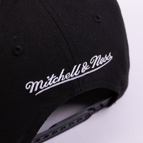 Kappe Mitchell & Ness - NHL Team Ground 2.0 Pro Snapback - Chicago Blackhawks - Black