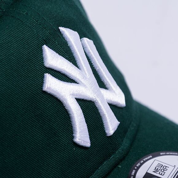 Kappe New Era - MLB Essential 9TWENTY - NY Yankees - Dark Green / White