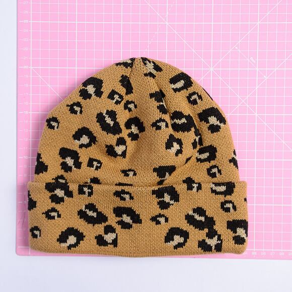 Damen Mütze New Era - Medium Knit Wide Leopard Beanie - Camel