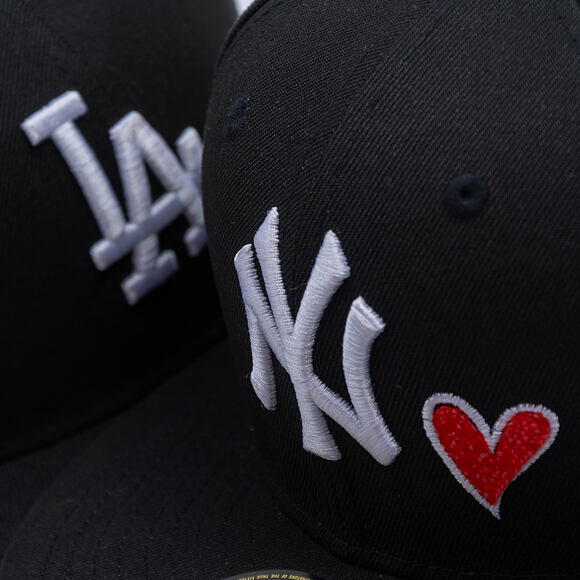 Kappe New Era - MLB Team Heart 59FIFTY - NY Yankees - Black / Scarlet