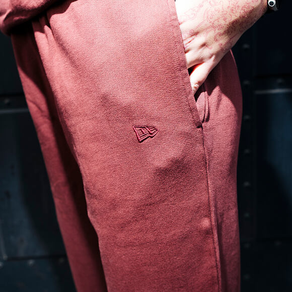 Hose New Era - Branded Washed Straight Sweatpants - Burgundy