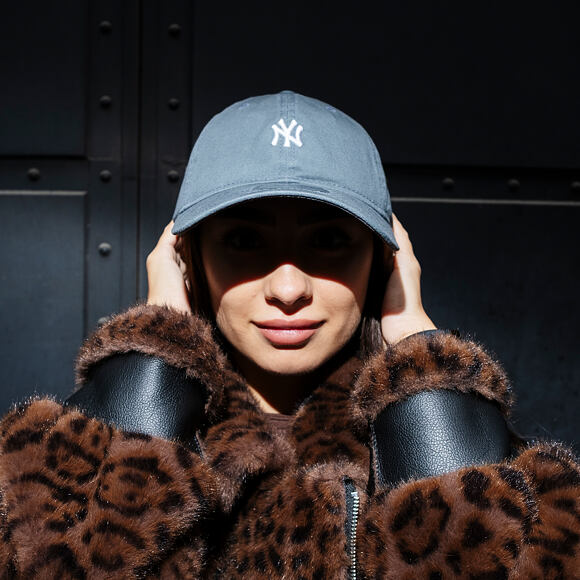 Kappe New Era - MLB Washed Mini Logo 9TWENTY - NY Yankees - Grape