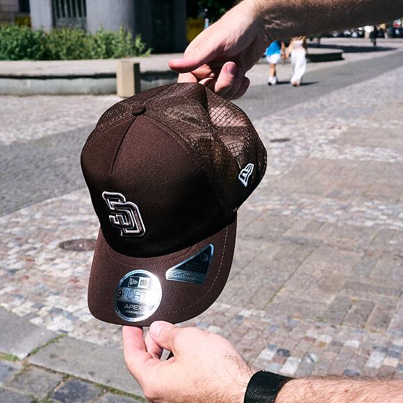 Kappe New Era - MLB APEX 9FORTY A-Frame - San Diego Padres - Team Color