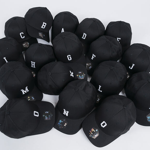 Kappe State of WOW ALPHABET - Kilo Baseball Cap Crown 2 Black/White Strapback