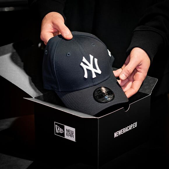 Kappe New Era 9FORTY MLB League Basic - NY Yankees - Navy / White