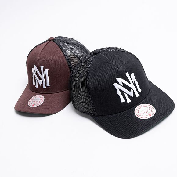 Kappe Mitchell & Ness Essential Trucker Snapback Branded Black