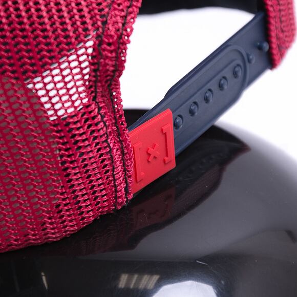 Kappe Capslab - Trucker Looney Tunes - Bugs Bunny v.4 Trucker - Navy / Red