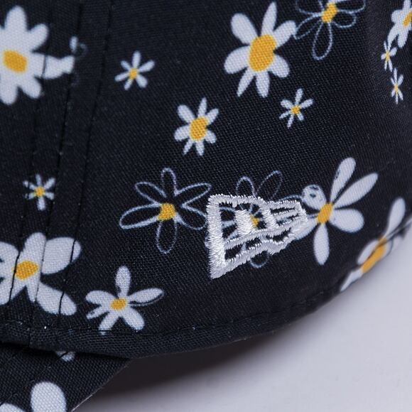 Kinder Kappe New Era 9FORTY Kids MLB All Over Print Daisy - NY Yankees - Black / White