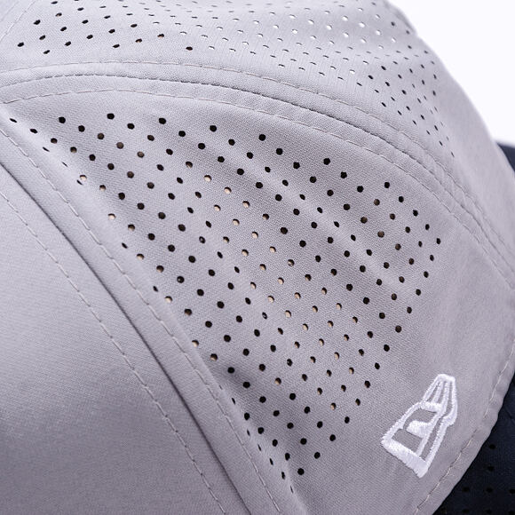 Kappe New Era - MLB Perforated 9SEVENTY Stretch-Snap - LA Dodgers - Grey