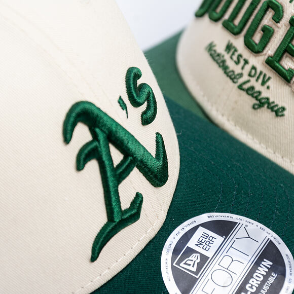 Kappe New Era - MLB Colorblock 9FORTY M-CROWN - Oakland Athletics - Cream