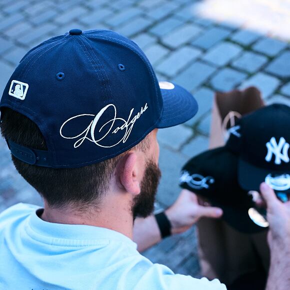 Kappe New Era - MLB Side Script 9FORTY M-CROWN - LA Dodgers - Royal