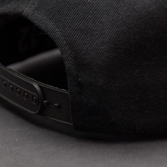 Kappe State of WOW Uniform Schwarz Snapback