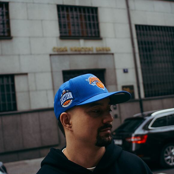 Basecap Mitchell & Ness NBA Conference Patch Snapback New York Knicks Blau
