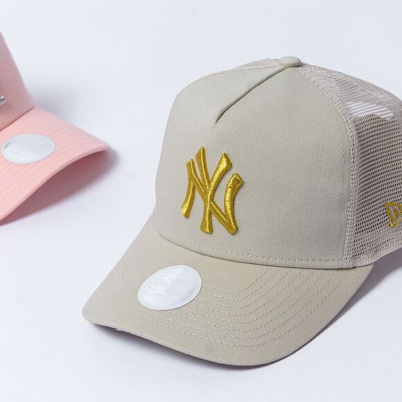 Damen Kappe New Era - 9FORTY Trucker Metallic - NY Yankees - Stone / Gold