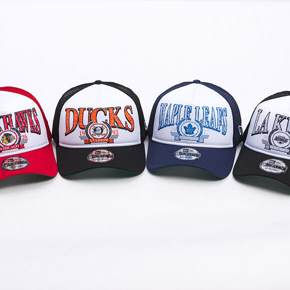 Kappn New Era - 9FORTY A-Frame NHL Distressed - Toronto Maple Leafs - Teamfarben