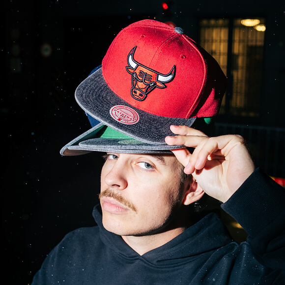 Kappe Mitchell & Ness - NBA Denim Patchwork - Chicago Bulls - Red