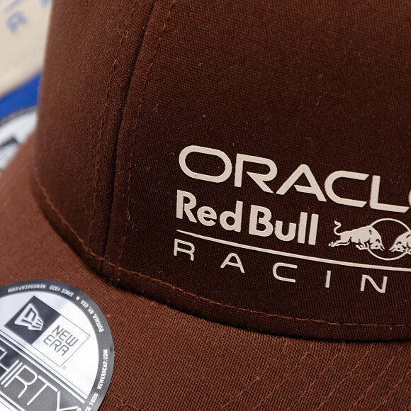 Kappe New Era - F1 Seasonal 39THIRTY - Red Bull F1 - Chestnut Brown