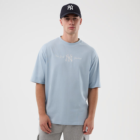 T-Shirt New Era - MLB Script Oversized Tee - NY Yankees - Sky Blue