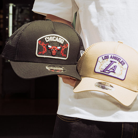 Kappe New Era - NBA Felt Patch 9FORTY M-CROWN A-Frame Trucker - Chicago Bulls - Black