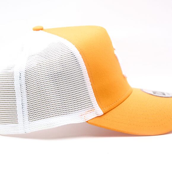 Kappe New Era - MLB Essential 9FORTY A-Frame Trucker - NY Yankees - Orange / White