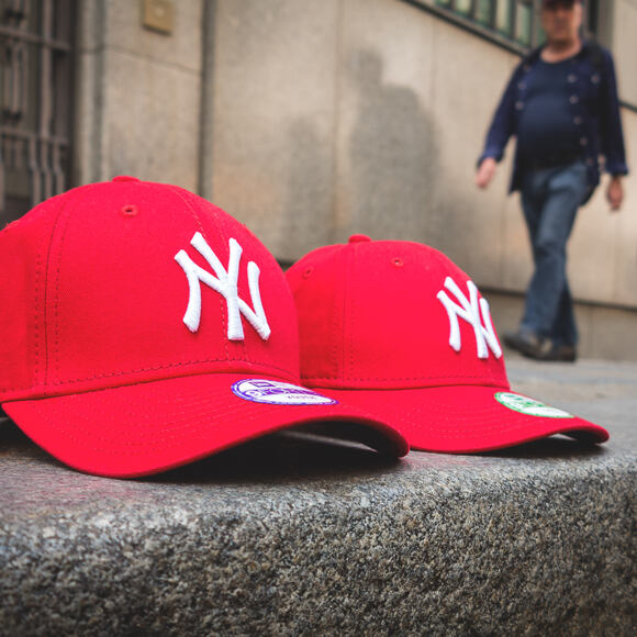Kinder Kappe New Era - MLB Essential 9FORTY - NY Yankees - Scarlet / White