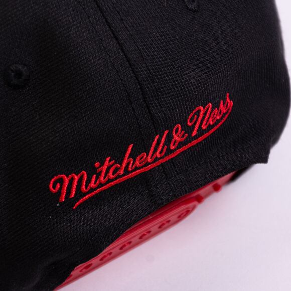 Kappe Mitchell & Ness - NHL Team 2 Tone 2.0 Snapback - Chicago Blackhawks - Black-Red
