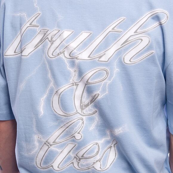 T-Shirt Karl Kani - Retro T&L Backprint Tee light - blue/white