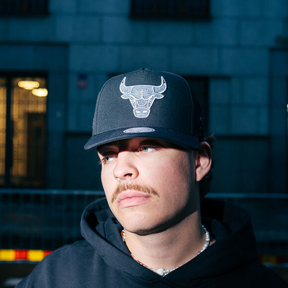 Kappe Mitchell & Ness - NBA Core Xi Pro  Bulls - Chicago Bulls - Black