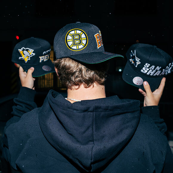 Kappe Mitchell & Ness - NHL Busted Pro - Boston Bruins - Black