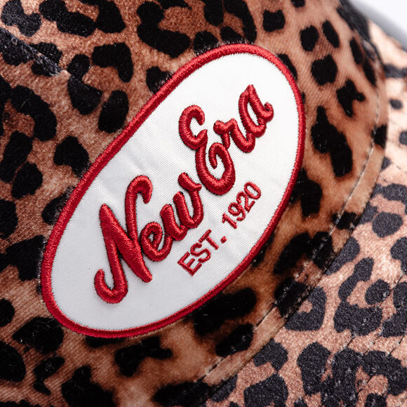 Damen Kappe New Era - Branded Leopard 9FORTY M-CROWN Trucker - Camel