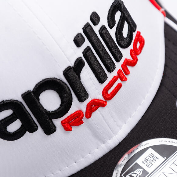Kappe New Era - Piagio Core 9SEVENTY Stretch-Snap - Aprilia - White