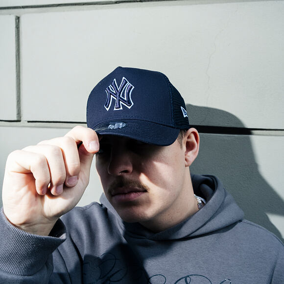 Kappe New Era - MLB Outline 9FORTY Trucker - NY Yankees - Navy